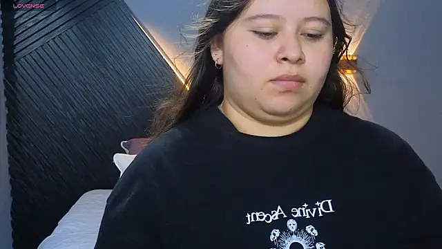 Laia and Aloby online show from 3, 3, 2026