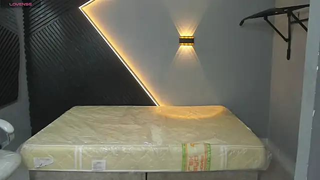 Laia and Aloby online show from 12, 3, 2026