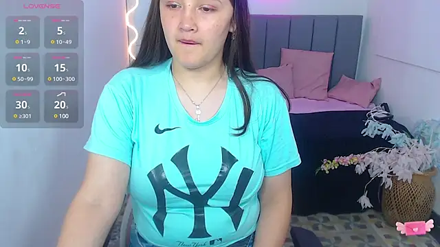 Snapshot of Krysstal_tay chatting on 24, 1, 2025 Krysstal tay online show from 24, 1, 2025