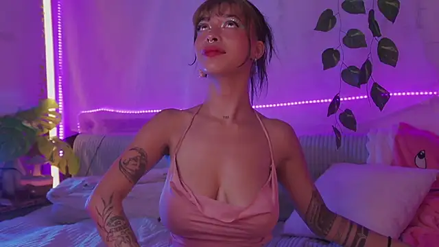 Kitty arts online show from 11, 1, 2025