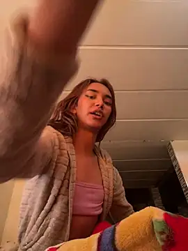 Snapshot of Nikol_Rang__ chatting on 9, 2, 2025 Nikol Rang online show from 9, 2, 2025