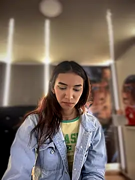 Snapshot of Nikol_Rang__ chatting on 11, 9, 2025 Nikol Rang online show from 11, 9, 2025