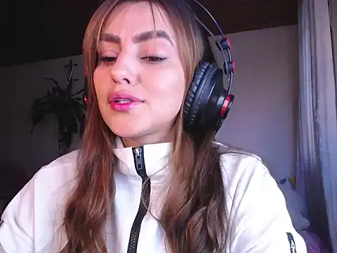 Snapshot of Lu_perez chatting on 13, 9, 2025 Lu perez online show from 13, 9, 2025