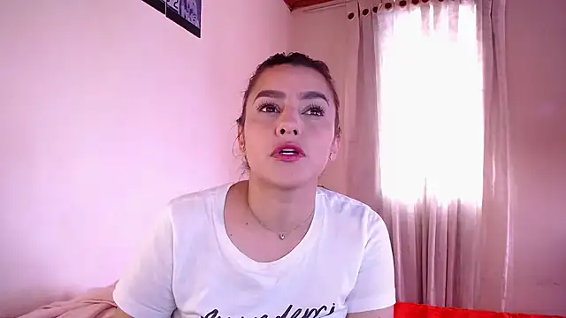 Snapshot of Lu_perez chatting on 6, 10, 2025 Lu perez online show from 6, 10, 2025