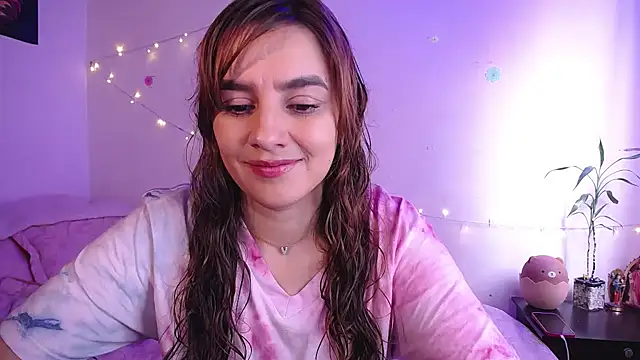 Snapshot of Lu_perez chatting on 3, 11, 2025 Lu perez online show from 3, 11, 2025