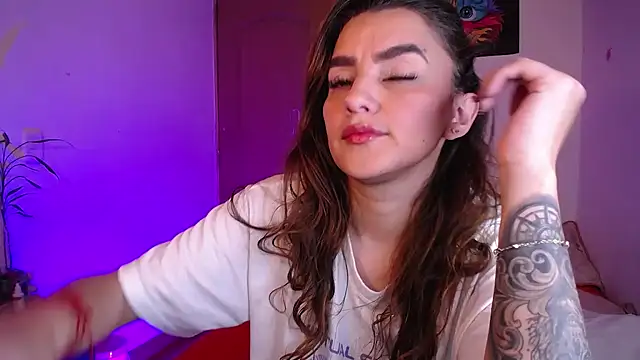 Lu perez online show from 5, 12, 2025