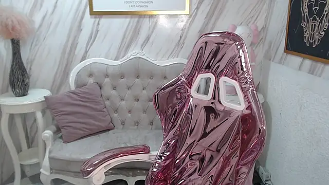 Snapshot of Violeth_b chatting on 10, 2, 2025 Violeth b online show from 10, 2, 2025