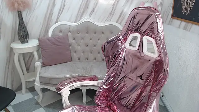 Snapshot of Violeth_b chatting on 17, 2, 2025 Violeth b online show from 17, 2, 2025