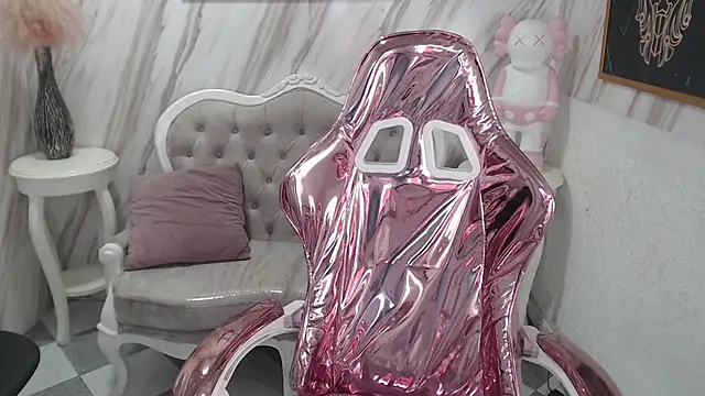 Snapshot of Violeth_b chatting on 6, 3, 2025 Violeth b online show from 6, 3, 2025