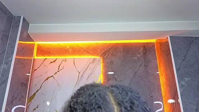 Snapshot of Violeth_b chatting on 5, 11, 2025 Violeth b online show from 5, 11, 2025