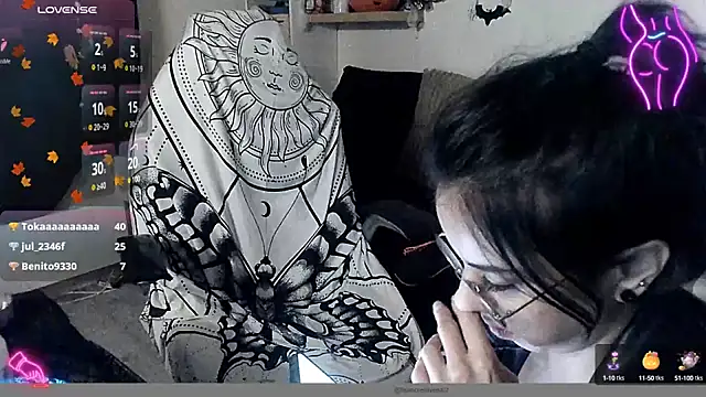 Snapshot of LisandreLaVenale chatting on 5, 12, 2024 LisandreLaVenale online show from 5, 12, 2024