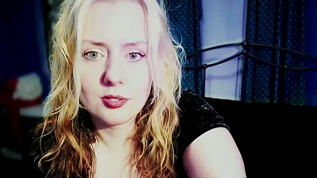 Snapshot of SkarlettRose96 chatting on 26, 11, 2025 SkarlettRose96 online show from 26, 11, 2025