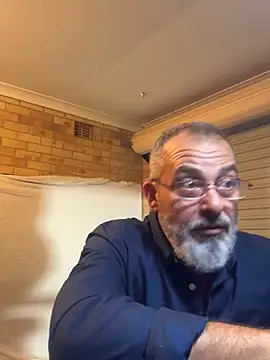 Snapshot of ausbod chatting on 13, 12, 2024 ausbod online show from 13, 12, 2024