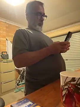 Snapshot of ausbod chatting on 27, 12, 2024 ausbod online show from 27, 12, 2024