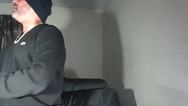 Snapshot of RickStone51 chatting on 21, 12, 2025 RickStone51 online show from 21, 12, 2025