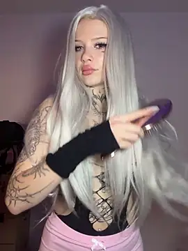 Snapshot of Julamayana chatting on 13, 10, 2025 Julamayana online show from 13, 10, 2025