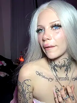 Snapshot of Julamayana chatting on 6, 11, 2025 Julamayana online show from 6, 11, 2025