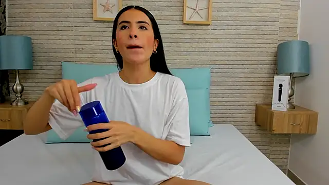 Snapshot of IssabellaLopez chatting on 13, 12, 2024 IssabellaLopez online show from 13, 12, 2024