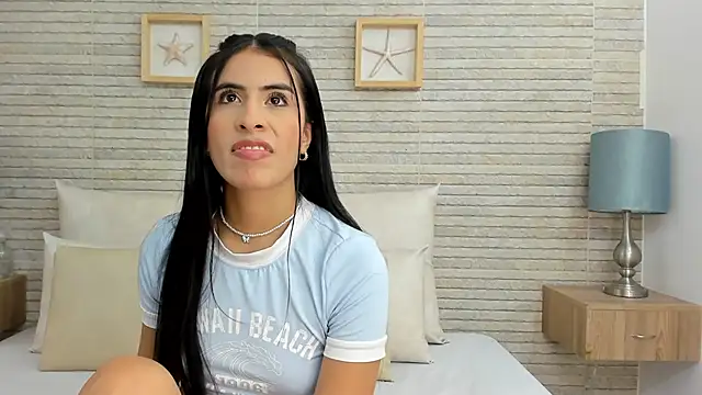 Snapshot of IssabellaLopez chatting on 12, 3, 2025 IssabellaLopez online show from 12, 3, 2025