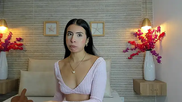 Snapshot of IssabellaLopez chatting on 30, 9, 2025 IssabellaLopez online show from 30, 9, 2025