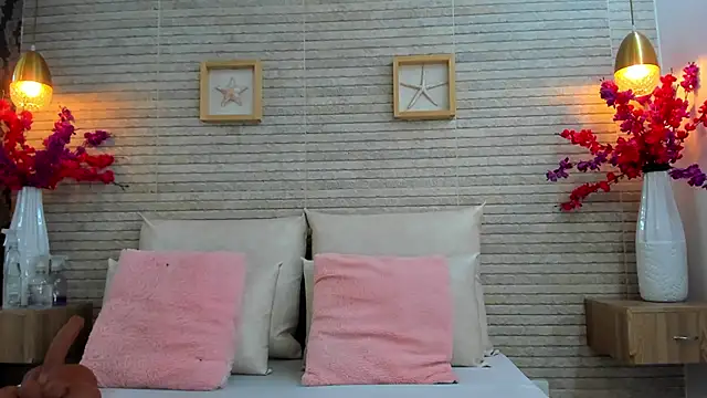 Snapshot of IssabellaLopez chatting on 27, 10, 2025 IssabellaLopez online show from 27, 10, 2025