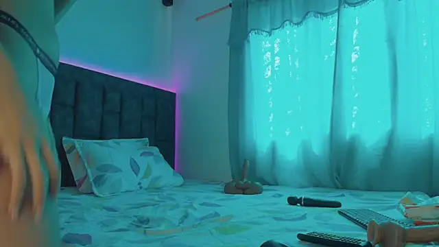 Snapshot of IssabellaLopez chatting on 21, 11, 2025 IssabellaLopez online show from 21, 11, 2025