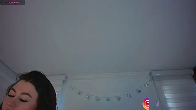 venusleroy  online show from 14, 1, 2026