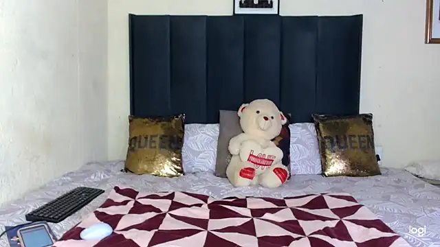 quenliyasa online show from 1, 10, 2025