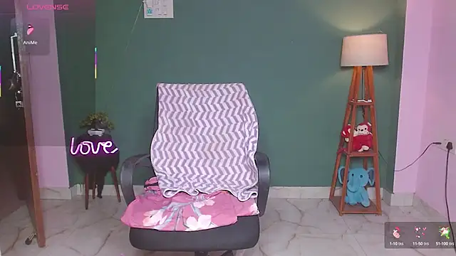 Snapshot of Naughty_Ayesha1 chatting on 6, 10, 2025 Naughty Ayesha1 online show from 6, 10, 2025