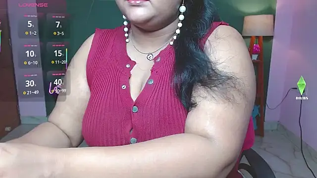 Snapshot of Naughty_Ayesha1 chatting on 6, 11, 2025 Naughty Ayesha1 online show from 6, 11, 2025