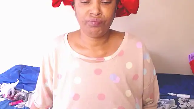 2Sweetysmile online show from 2, 10, 2025