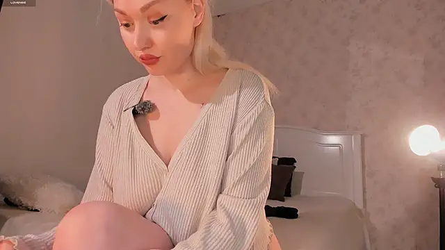 Allena moan online show from 26, 4, 2026