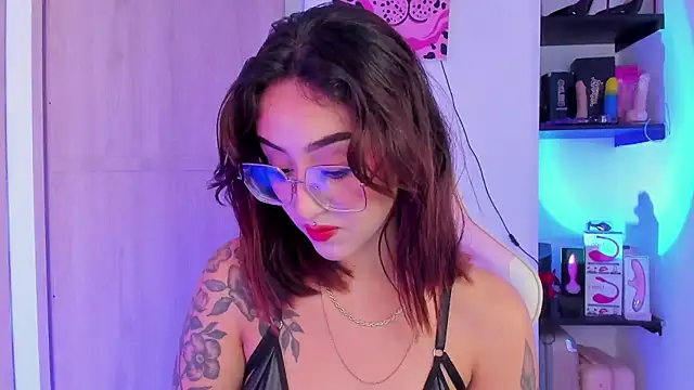 MelodieRoy online show from 27, 2, 2025