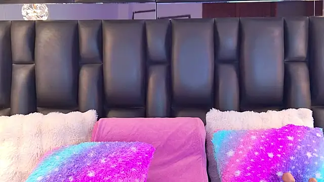 AlliciaKim online show from 3, 2, 2025