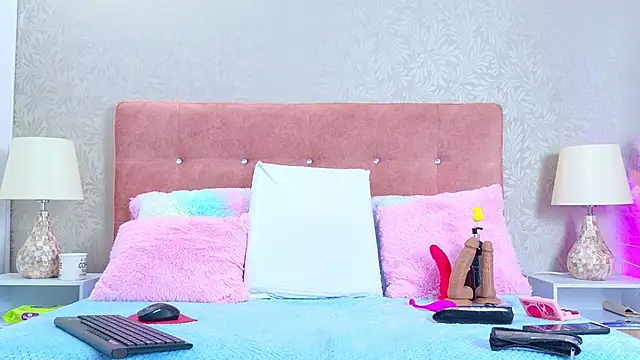 AlliciaKim online show from 28, 9, 2025