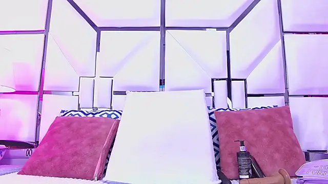 AlliciaKim online show from 19, 3, 2026