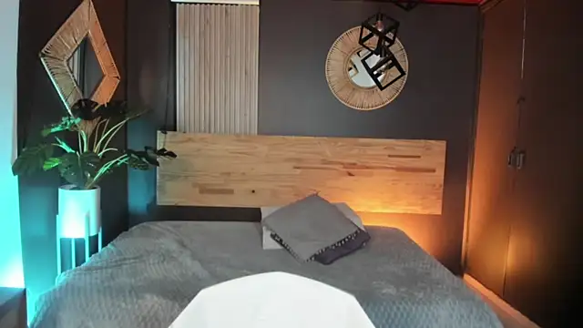 Annaa rosee online show from 25, 4, 2026