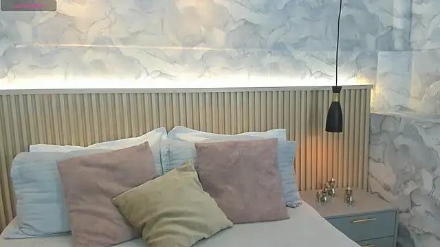 Snapshot of EmaBakker chatting on 28, 7, 2026 EmaBakker online show from 28, 7, 2026