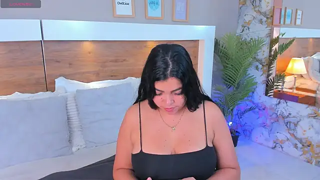 Snapshot of EmaBakker chatting on 1, 8, 2026 EmaBakker online show from 1, 8, 2026