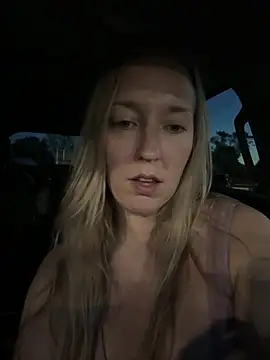 lucyallen4201 online show from 23, 4, 2026