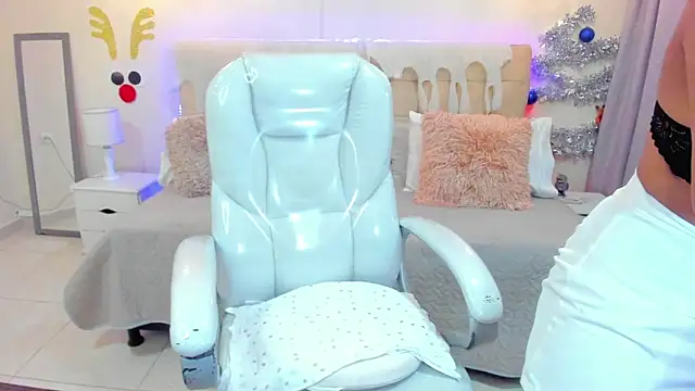 Snapshot of Redhot_chilipeppers chatting on 7, 1, 2025 Redhot chilipeppers online show from 7, 1, 2025