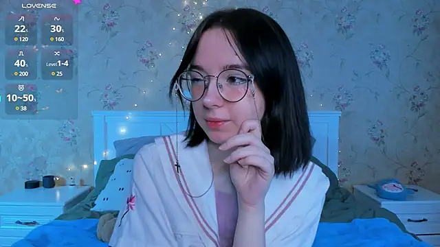 Snapshot of Nora_Failure chatting on 6, 1, 2025 Nora Failure online show from 6, 1, 2025