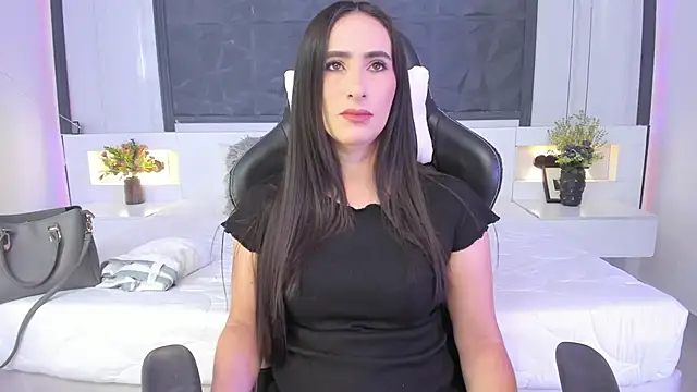 SaraGomez1 online show from 29, 9, 2025