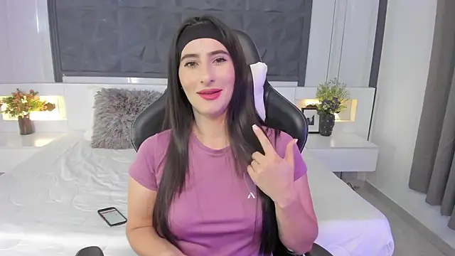 SaraGomez1 online show from 13, 11, 2025