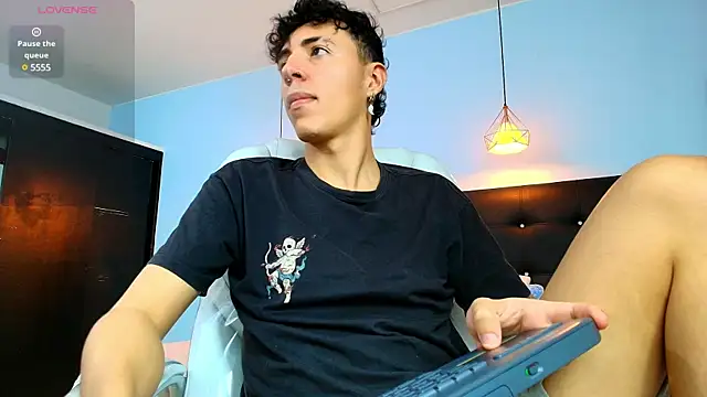 Lobo 17  online show from 25, 2, 2025