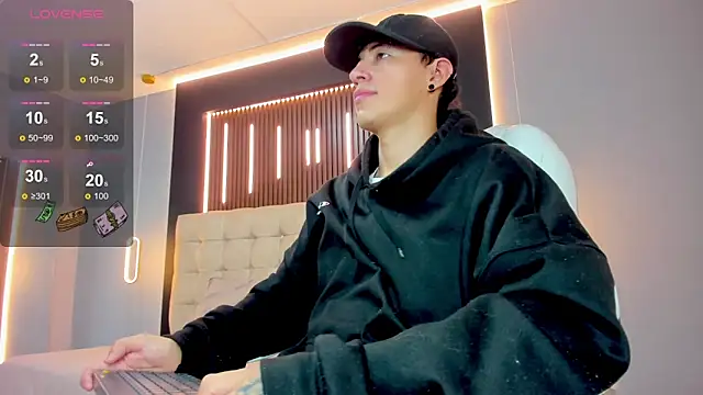 Lobo 17  online show from 28, 4, 2026