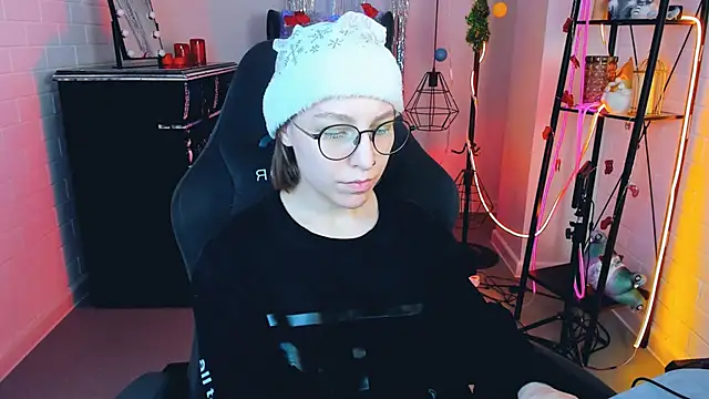 AphexQueen online show from 25, 12, 2024