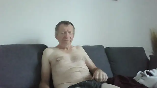 naturiste974 online show from 30, 4, 2026