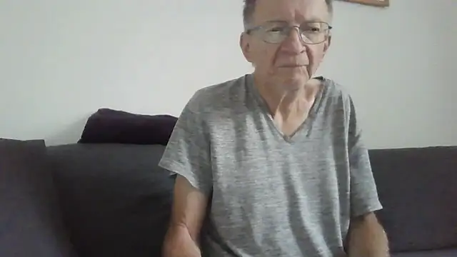 Snapshot of naturiste974 chatting on 1, 6, 2026 naturiste974 online show from 1, 6, 2026