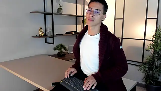 Andy Joy  online show from 9, 9, 2025